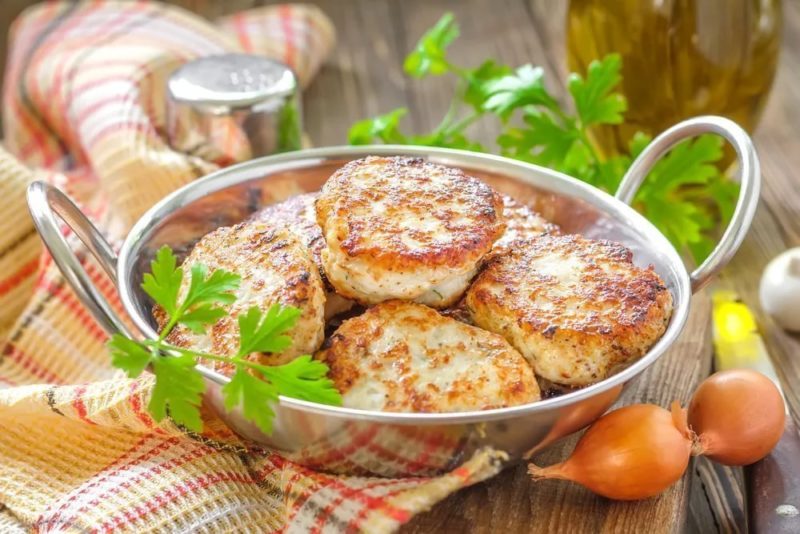 котлеты из фарша грудки индейки при панкреатите сочные